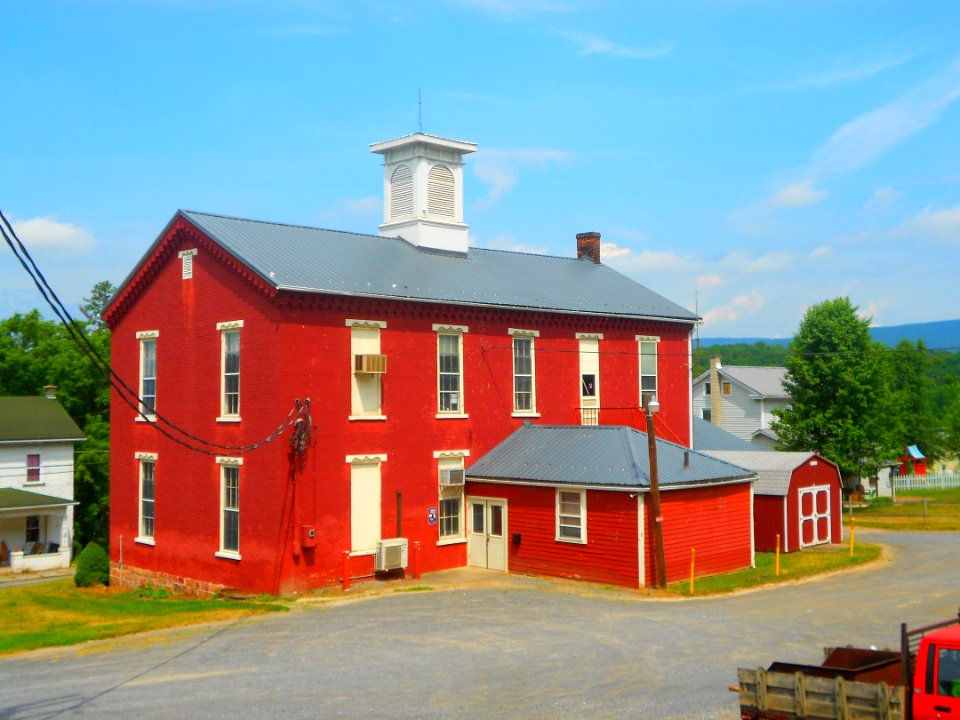 Townhall Petersburg PA back