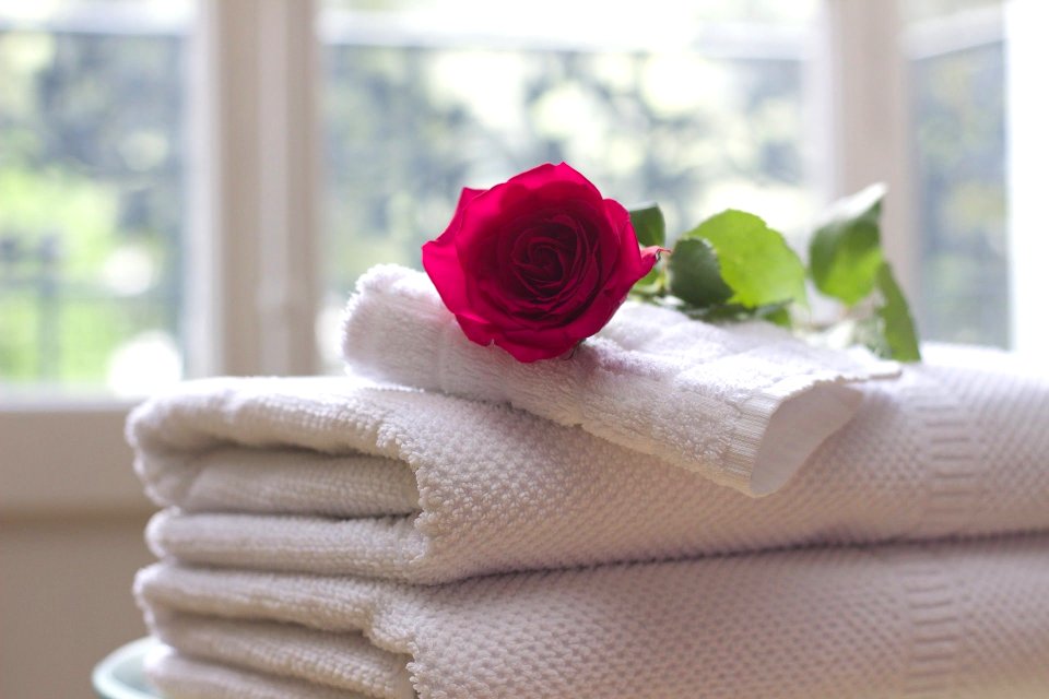 Towel Hotel (249194351)