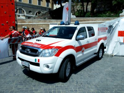 Toyota Odone Ambulanza, Reparto Sanitá Transporto Farmaci in Rome pic4