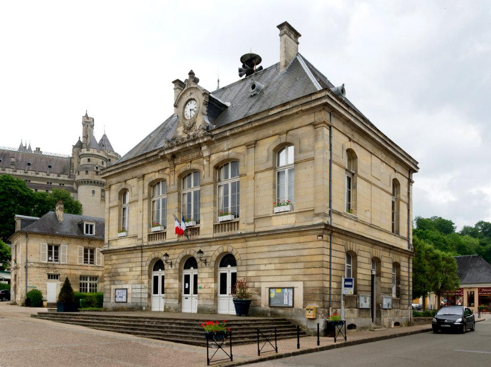 Town Hall Pierrefonds Oise