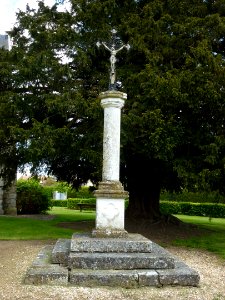 Tourville-la-Campagne (Eure, Fr) croix de cimetière
