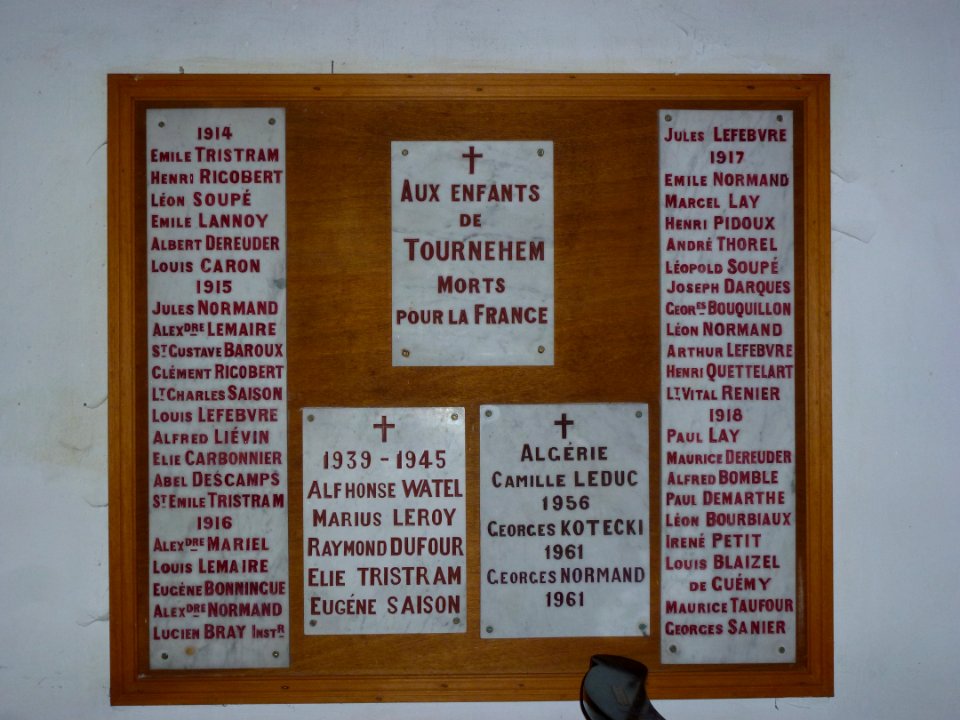 Tournehem-sur-la-Hem (Pas-de-Calais) église Saint-Médard PA00108434 (04)