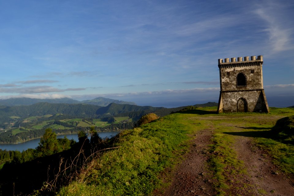 Tower & Lagoa das Furnas