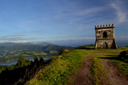 Tower & Lagoa das Furnas