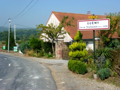 Tournehem-sur-la-Hem (Pas-de-Calais) city limit sign Guémy