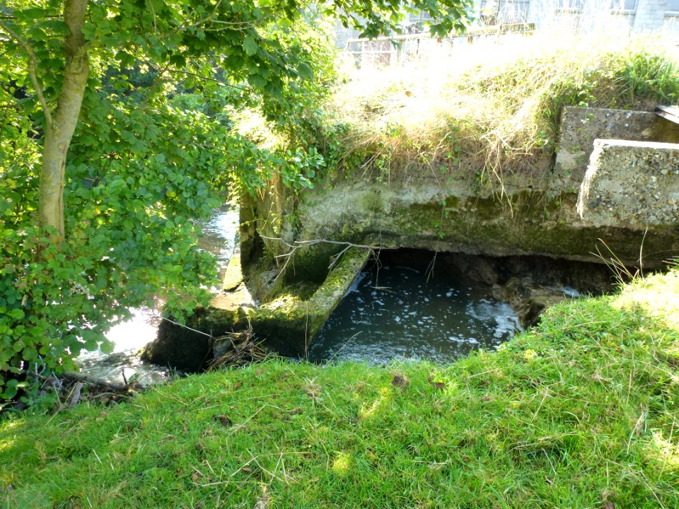 Tournehem-sur-la-Hem (Pas-de-Calais) moulin à eau de Guémy (04)