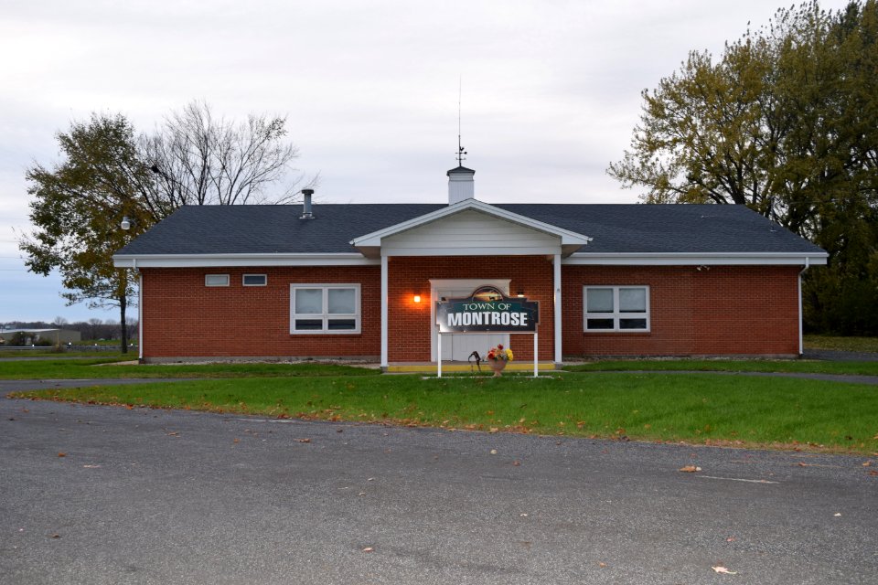 Town hall, Montrose, WI
