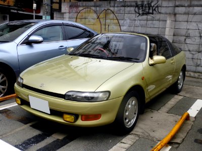 Toyota SERA (EXY10) front