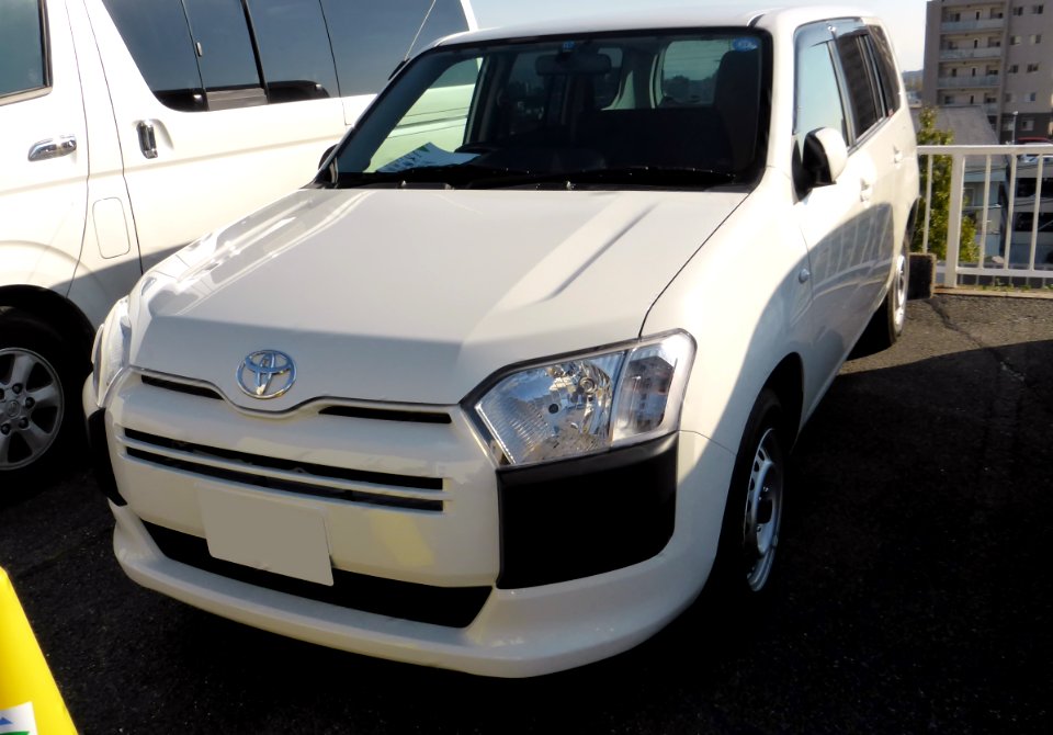 Toyota PROBOX GL (NSP160V) front