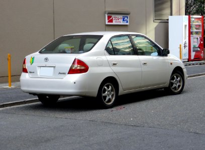 Toyota PRIUS S (NHW11) rear