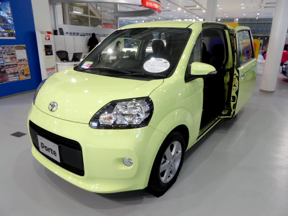Toyota Porte 1.5F 2WD (NCP141) front