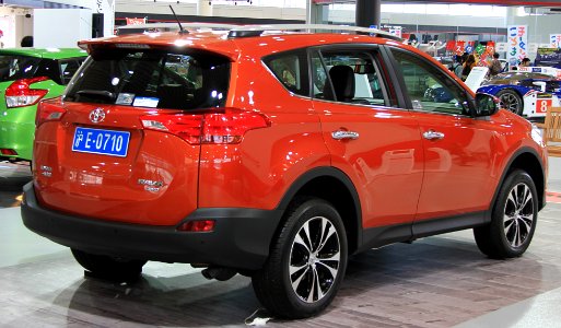 Toyota RAV4 XA40 rear