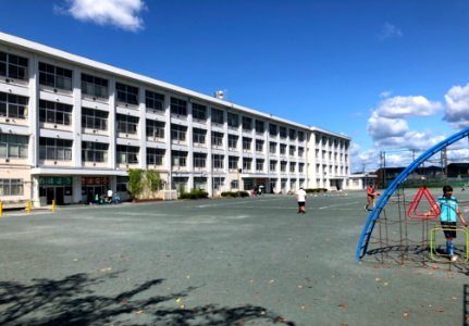 Toyota-City-Josui-Elementary-School-1
