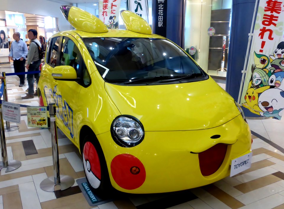 Toyota Ractis (CP100) as Pikachu car front