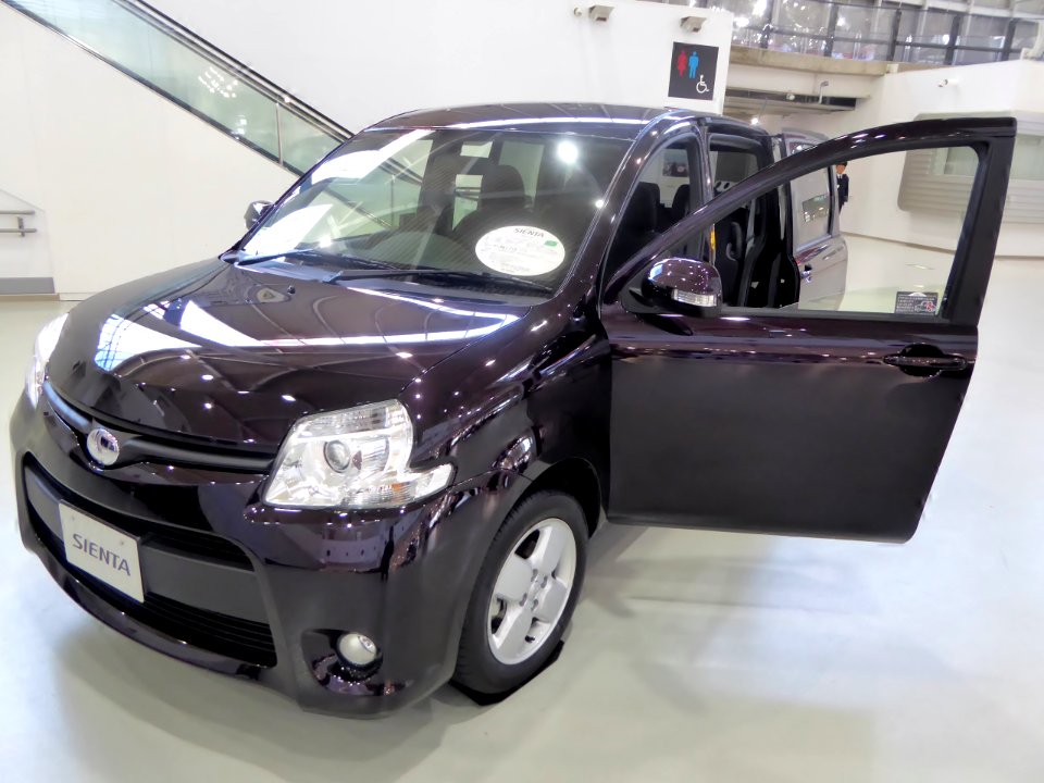 Toyota SIENTA 1.5DICE-G 2WD (NCP80G) front