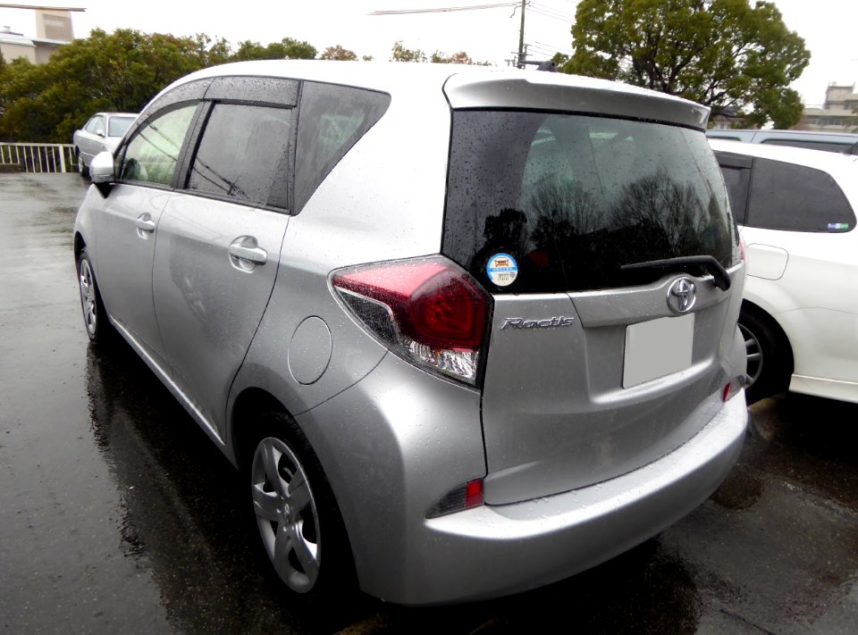 Toyota Ractis G (P120) rear