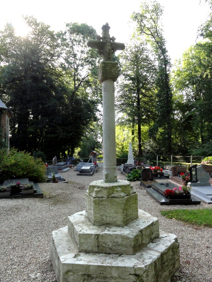 Trémauville (Seine-Mar.) croix de cimetière, recto