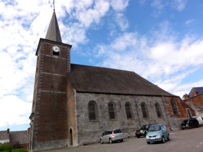 Trélon (Nord, Fr) église, vue latérale