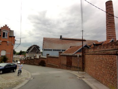 Trélon (Nord, Fr) Rue Clavon, avec écomusée de la verrerie