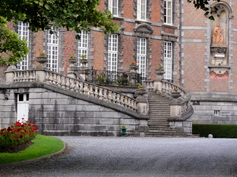 Trélon (Nord, Fr) château, escalier d'honneur