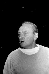 Training Oost-Duitsers in Olympisch Stadion . Trainer Soos van Oost-Duitsland, Bestanddeelnr 920-6958