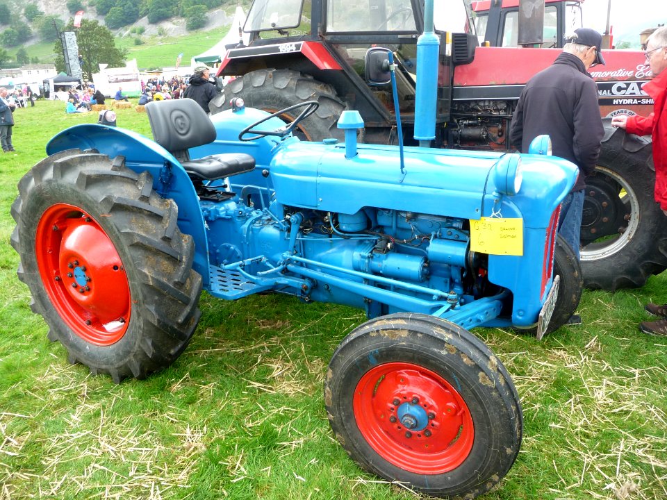 Tractors at Kilnsey Show 03