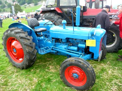Tractors at Kilnsey Show 03