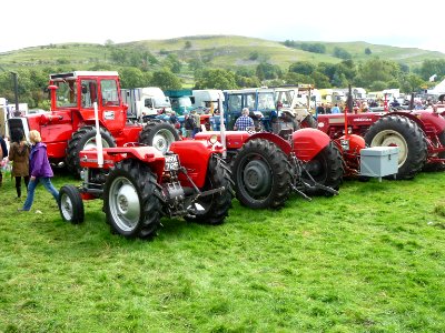 Tractors at Kilnsey Show 12
