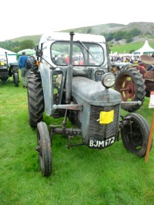 Tractors at Kilnsey Show 14
