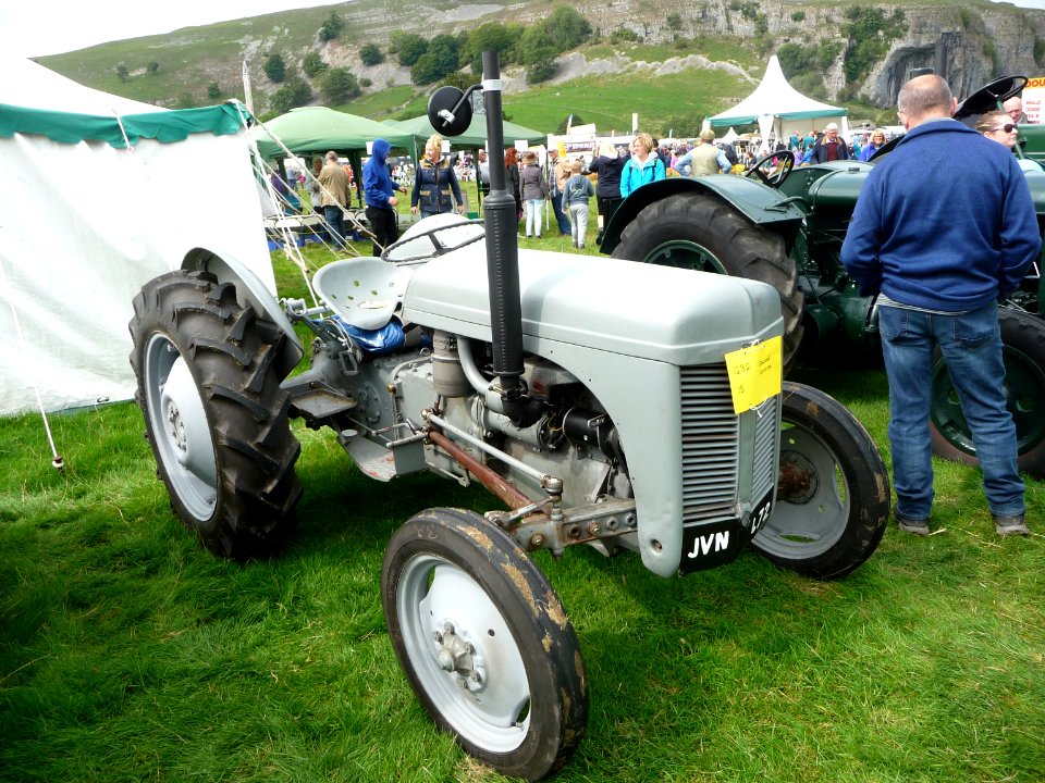 Tractors at Kilnsey Show 10