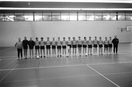 Training Nederlands elftal in trainingscentrum te Zeist de training, Bestanddeelnr 922-1922