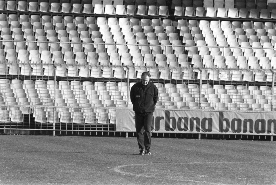 Training Nederlands elftal in Ajaxstadion voor interland tegen Cyprus bondscoac, Bestanddeelnr 934-1457