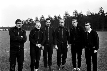 Training Nederlands elftal, v.l.n.r. Veldhoen, Bergholtz, Pieters Graafland , Gr, Bestanddeelnr 917-4424