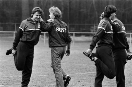 Training Nederlands elftal i.v.m. interland tegen Cyprus interim-bondscoah Leo , Bestanddeelnr 933-2463