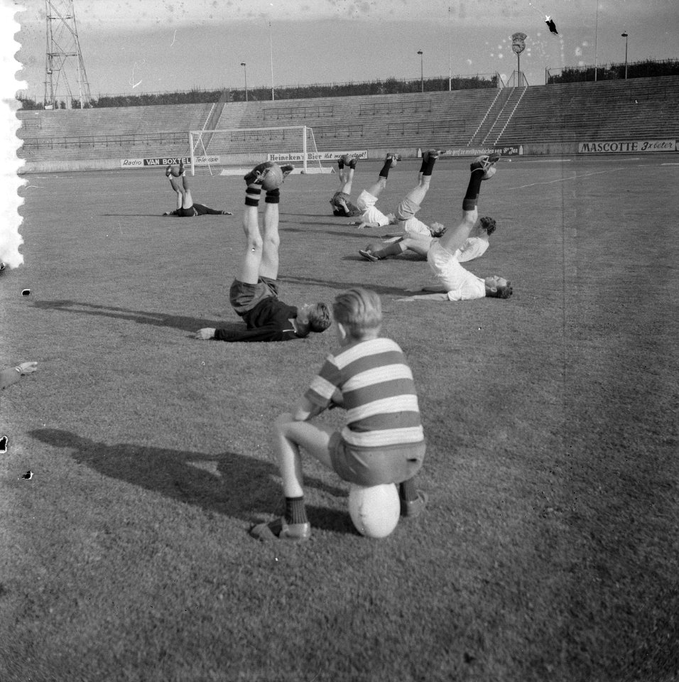 Training Nederlands elftal in Den Bosch, Bestanddeelnr 909-8218