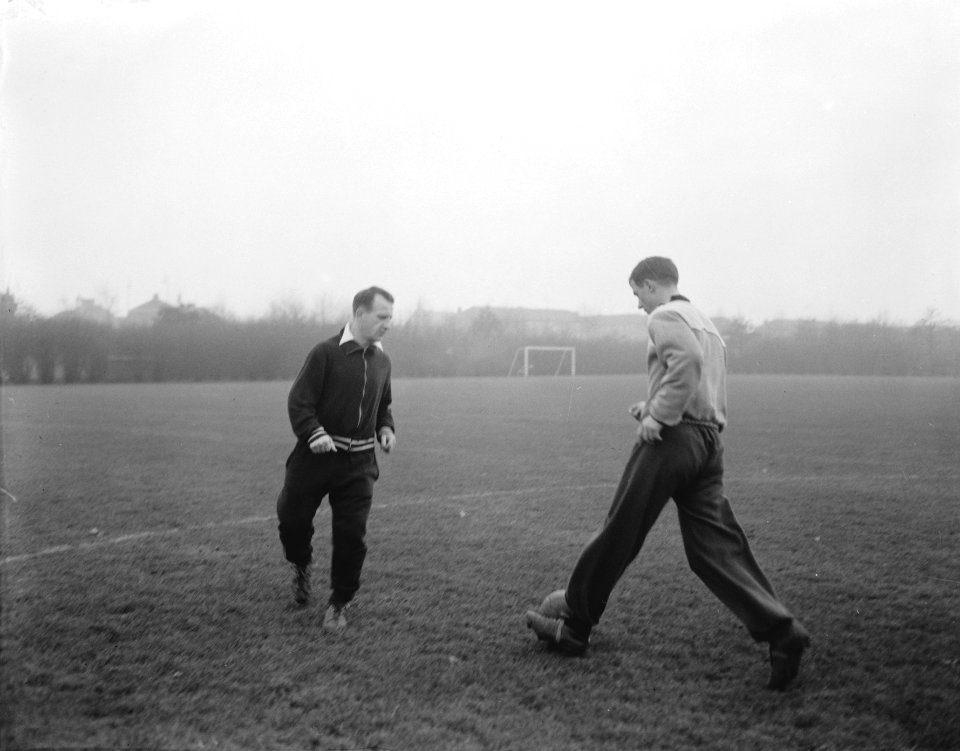 Training Nederlands elftal , Rijvers, Notermans, Bestanddeelnr 910-1636