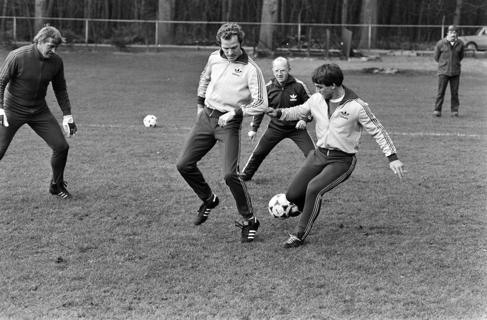 Training Nederlands elftal in Zeist i.v.m. wedstrijd tegen Frankrijk, bondscoach, Bestanddeelnr 931-3930