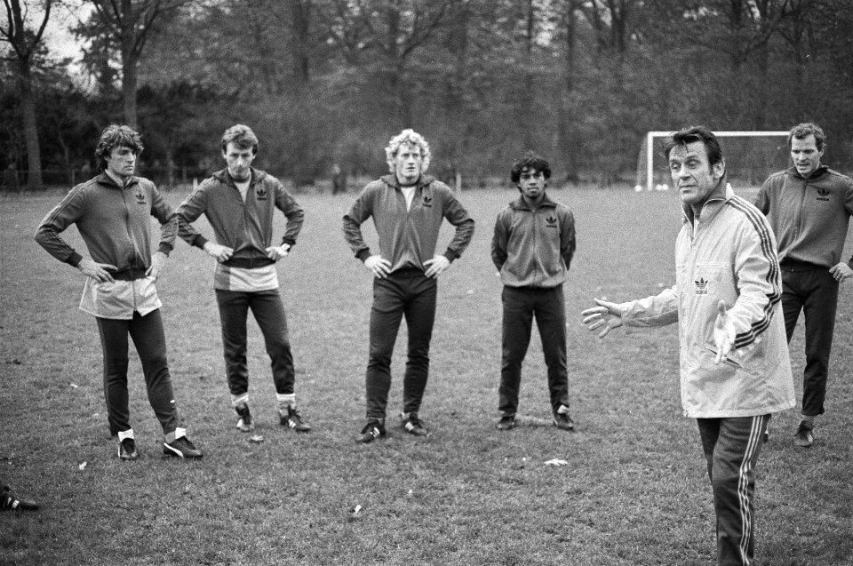 Training Nederlands elftal in Zeist i.v.m. voetbalinterland tegen Belgie a.s. wo, Bestanddeelnr 931-1515