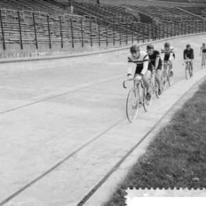 Training van de aanstaande wereldkampioenschappen in het Olympisch stadion, in h, Bestanddeelnr 910-5672