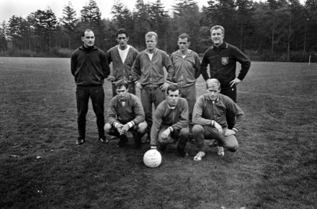 Training Nederlands elftal te Zeist. Zes nieuwe gezichten Maarsen, Romeijn, Pijs, Bestanddeelnr 920-8745