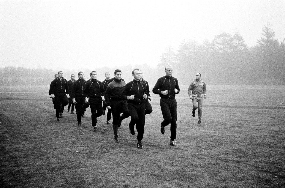 Training Nederlands elftal te Zeist Training spelers, Bestanddeelnr 915-6842