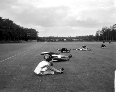 Training Nederlands Elftal te Zeist Nuninga, Vriens, Swart, H Groot , Bennaars, Bestanddeelnr 915-6158