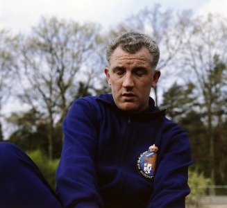 Training Nederlands Elftal te Zeist trainer Kessler (George), Bestanddeelnr 254-8129