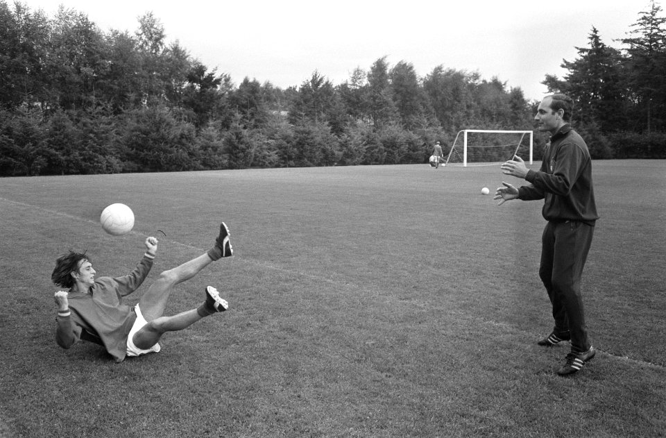 Training Nederlands elftal in Zeist Cruijff kreeg aparte licht training wegens , Bestanddeelnr 922-7521
