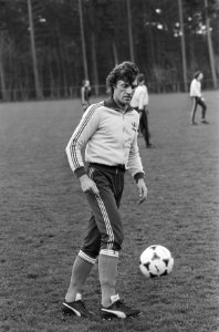 Training Nederlands elftal in Zeist i.v.m. wedstrijd tegen Frankrijk, assistent-, Bestanddeelnr 931-3929