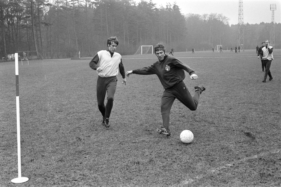 Training Nederlands Elftal in Zeist nr. 12 Kessler, Bestanddeelnr 922-2100