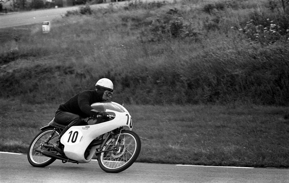 Training TT-races op circuit Assen, Bestanddeelnr 914-0771