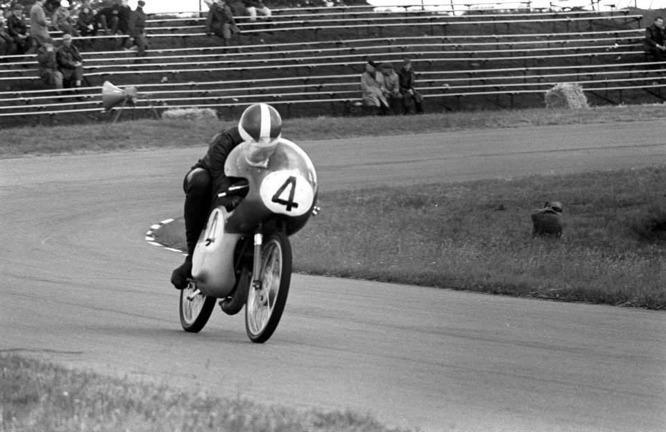 Training TT-races op circuit Assen, Bestanddeelnr 914-0773