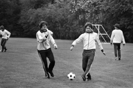 Training Nederlands elftal in Zeist tijdens training (foto voor VI), Bestanddeelnr 929-7160