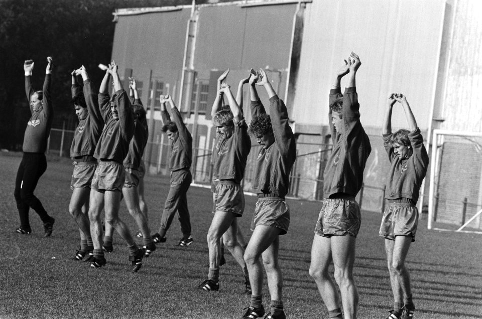 Training Sparta in verband met Europa Cup wedstrijd geheel links doelman Bas va, Bestanddeelnr 933-4597